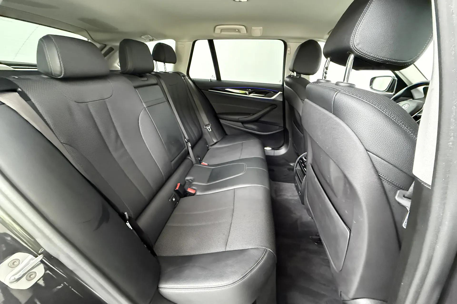 BMW Série 5 Nice vue 5 BMW Série 5 en leasing sans apport à Nice — vue 5
