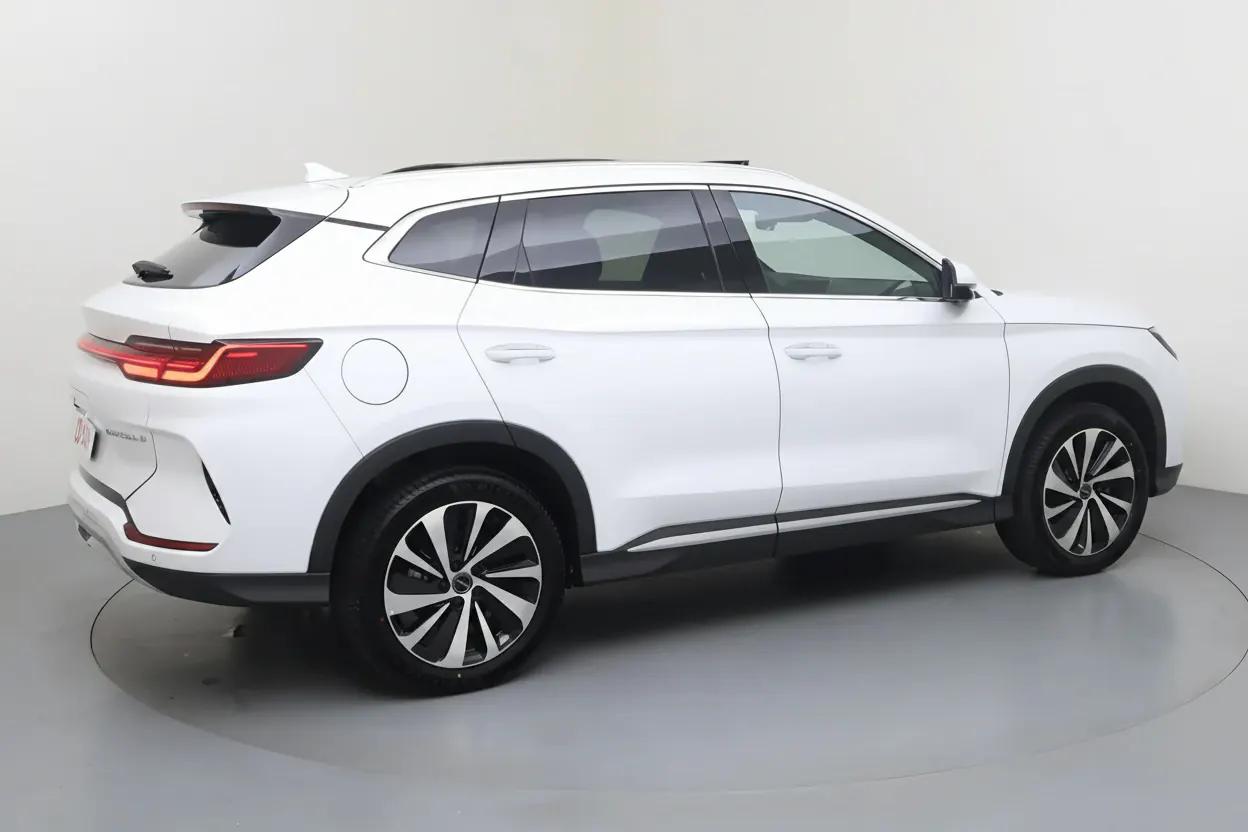 BYD Seal U Nice vue 3 BYD Seal U en leasing sans apport à Nice — vue 3