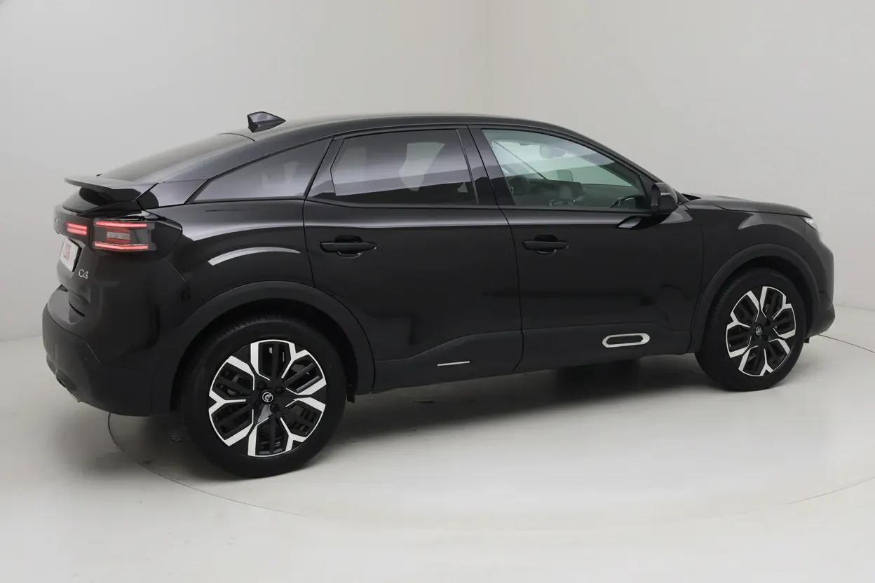 Citroën C4 Nice vue 3 Citroën C4 en leasing sans apport à Nice — vue 3
