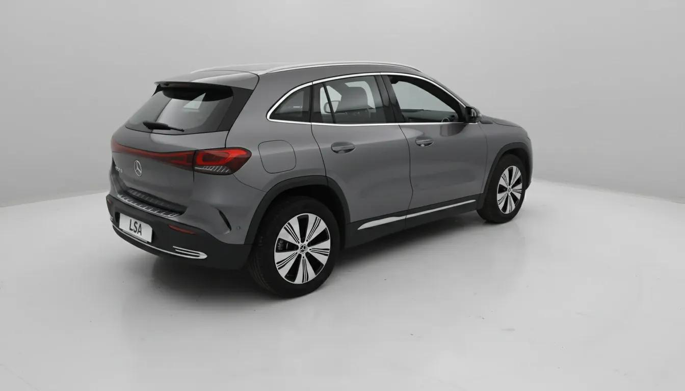 Mercedes-Benz EQA Nice vue 3 Mercedes-Benz EQA en leasing sans apport à Nice — vue 3