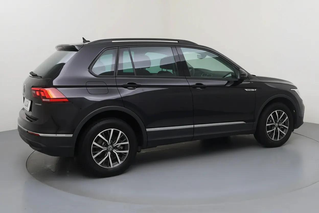 Volkswagen Tiguan Nice vue 3 Volkswagen Tiguan en leasing sans apport à Nice — vue 3